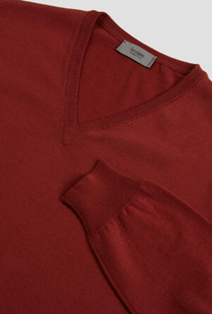 Pullover in pura lana pettinata ESSENTIAL - Ferrante | img vers.300x/