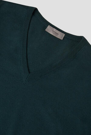 Pullover in pura lana pettinata ESSENTIAL - Ferrante | img vers.300x/