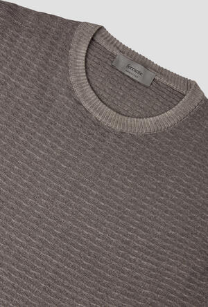 Girocollo con lavorazione tinto in capo MAIN - Ferrante | img vers.300x/