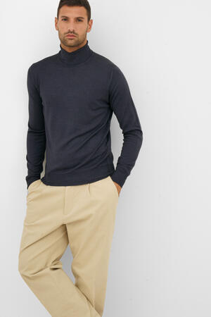 Dolcevita tinto in capo in lana e seta ROYAL RED - Ferrante | img vers.300x/