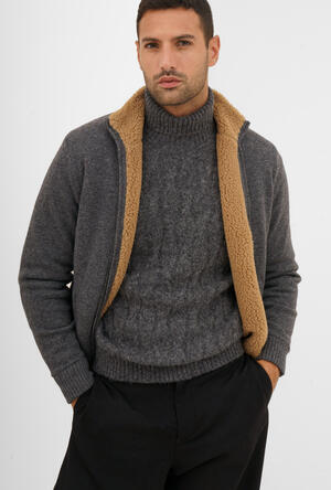 Giubbino in maglia con eco-pelliccia bouclè MAIN - Ferrante | img vers.300x/