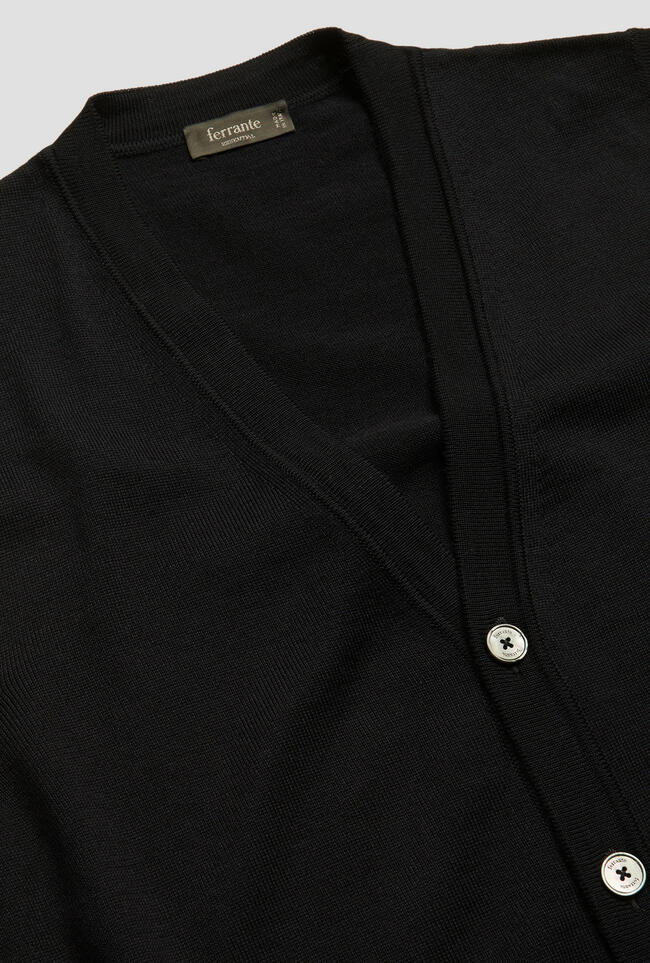 Gilet in pura lana pettinata ESSENTIAL - Ferrante | img vers.1300x/