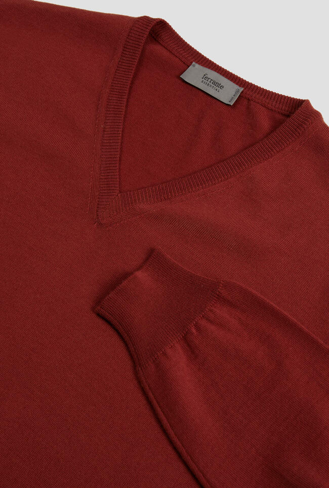 Pullover in pura lana pettinata ESSENTIAL - Ferrante | img vers.1300x/