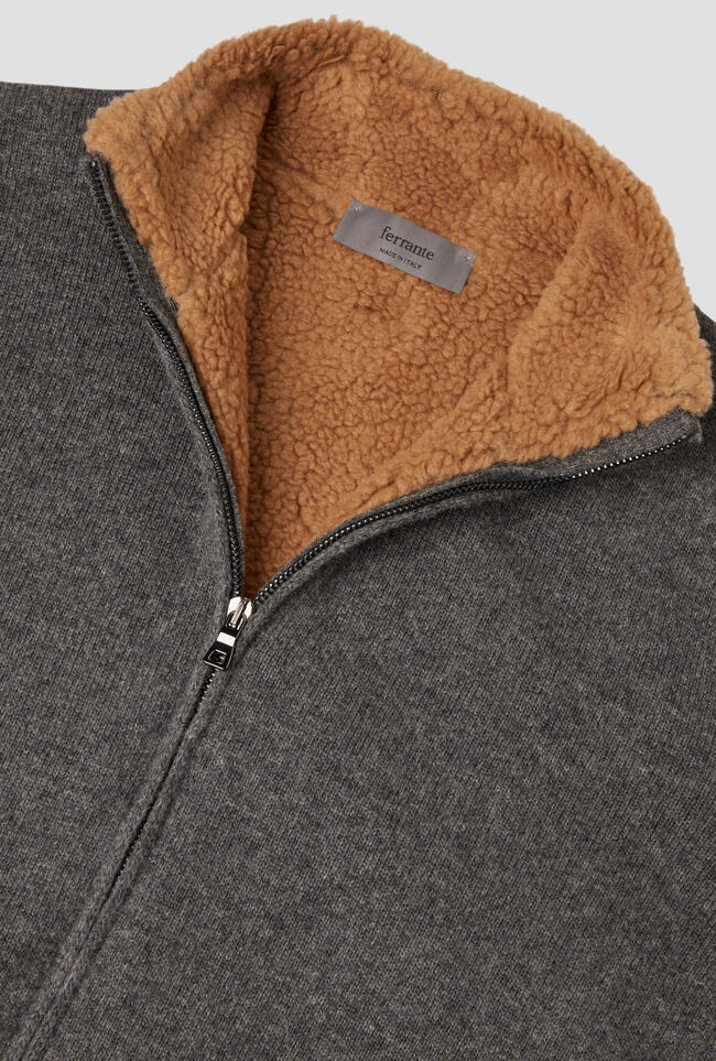 Giubbino in maglia con eco-pelliccia bouclè MAIN - Ferrante | img vers.1300x/