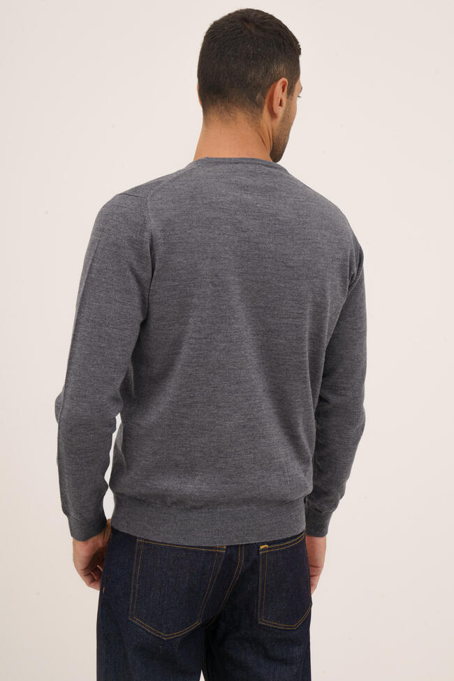 Pullover in pura lana pettinata ESSENTIAL - Ferrante | img vers.1300x/